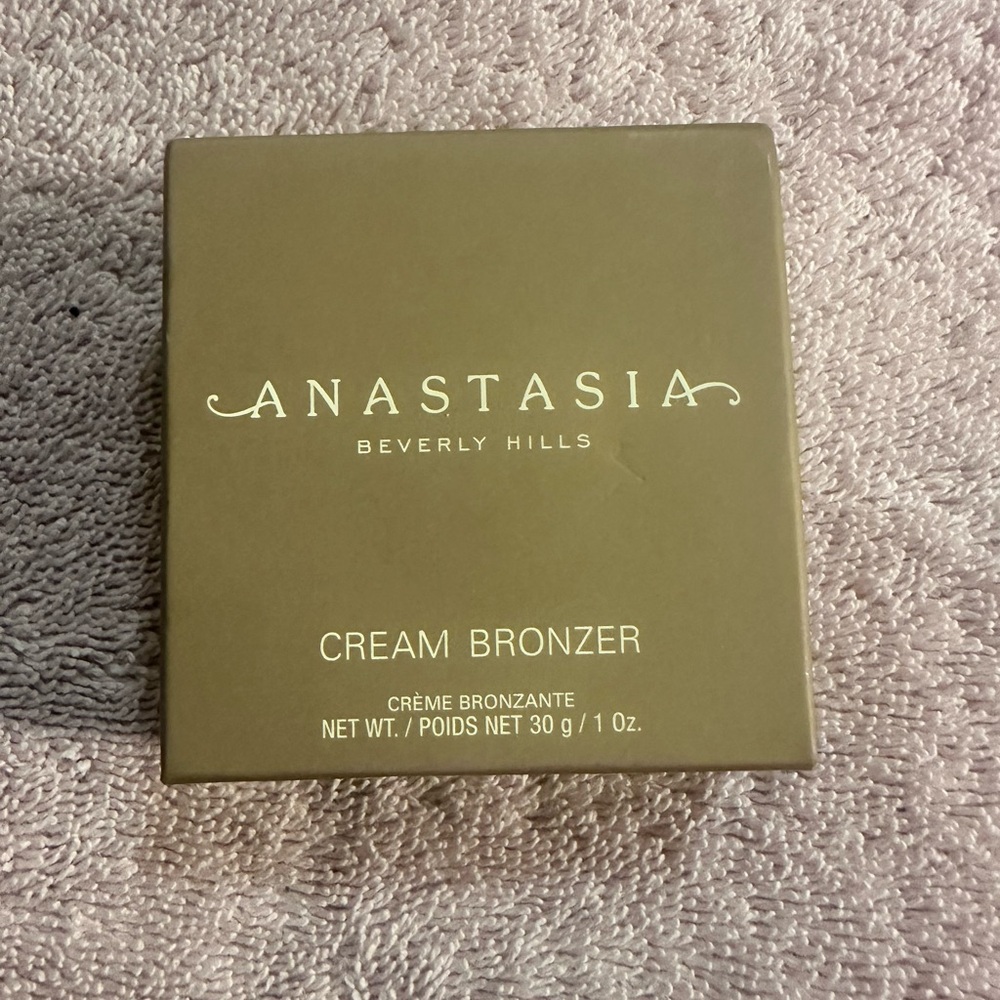 Anastasia Beverly Hills Cream Bronzer